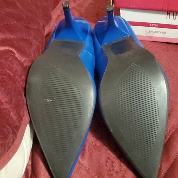 Snobby by Rouge - Picture 3 of 4